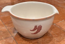 TAOS CHILI PEPPER TREASURE CRAFT POTTERY BATTER MIXING BOWL SPOUT HANDLE WESTERN