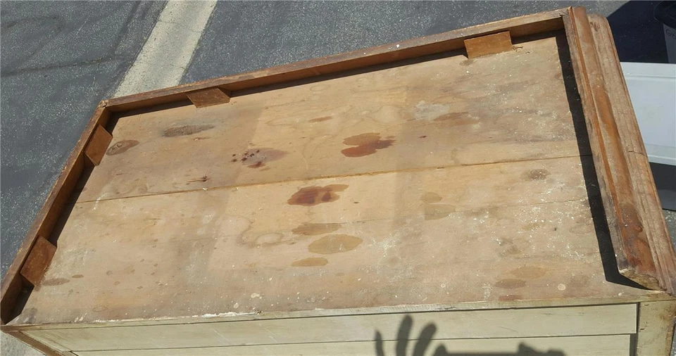 Fabuloso armario de madera maciza hecho a mano - NECESITA TLC - GRAN GRANO DE MADERA - ÚTIL Foto 2 de 4