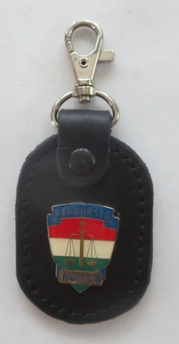 Hungarian police keychain, leather with embossed emblem. "Rendorseg"