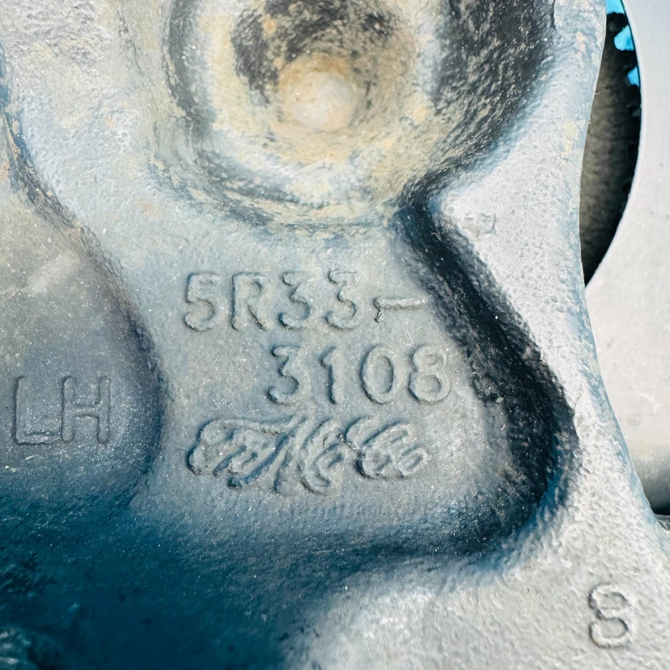 Ford Mustang GT 2005-2009 nudillo de dirección delantero izquierdo OEM 5R333108 Foto 2 de 4