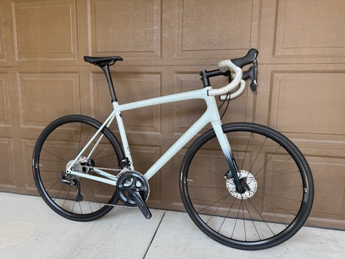 Specialized Aethos Expert 58 CM Carbon Road Bike