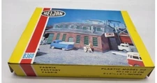 Heljan B360 HO Scale JMC International Factory Building Plastic Kit