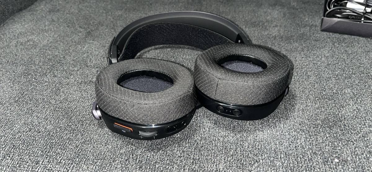 SteelSeries Arctis Nova Pro Wireless Over-Ear Gaming Headset