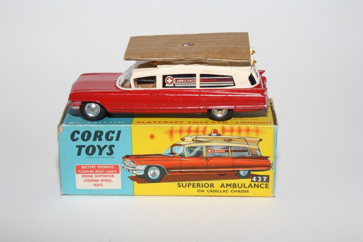 Corgi Toys Cadillac Superior Ambulance 1/43 – AJ782 – état Moyen
