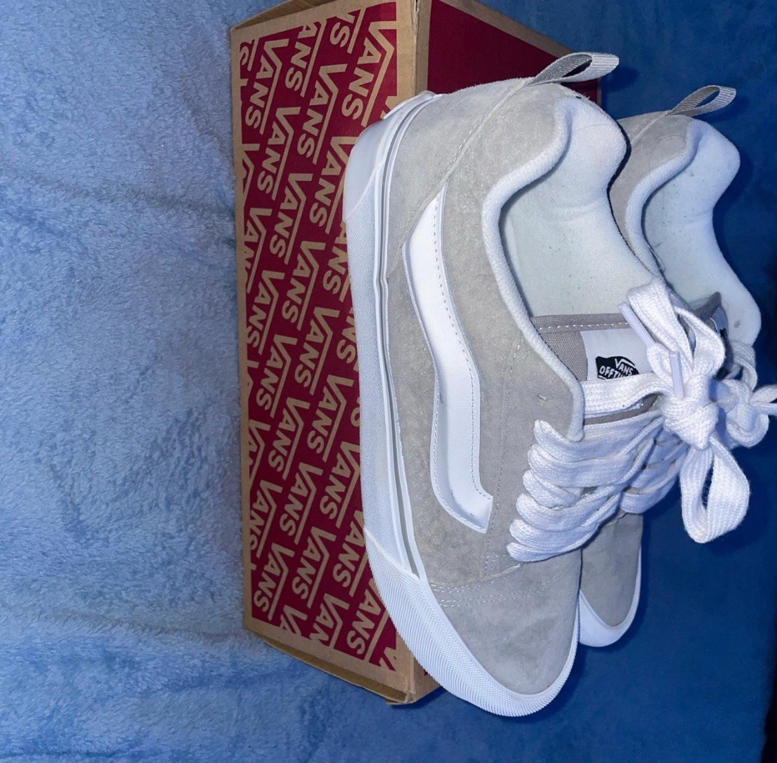 VANS Knu Skool Chunky Grey and White Men Size 9.5 Shoes Worn once great Shape