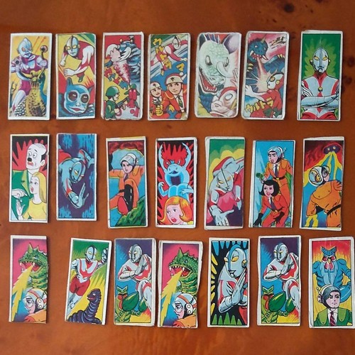 Ultraman Menko Set Vintage Showa Era Collectible Toy Game Cards - Picture 11 of 12