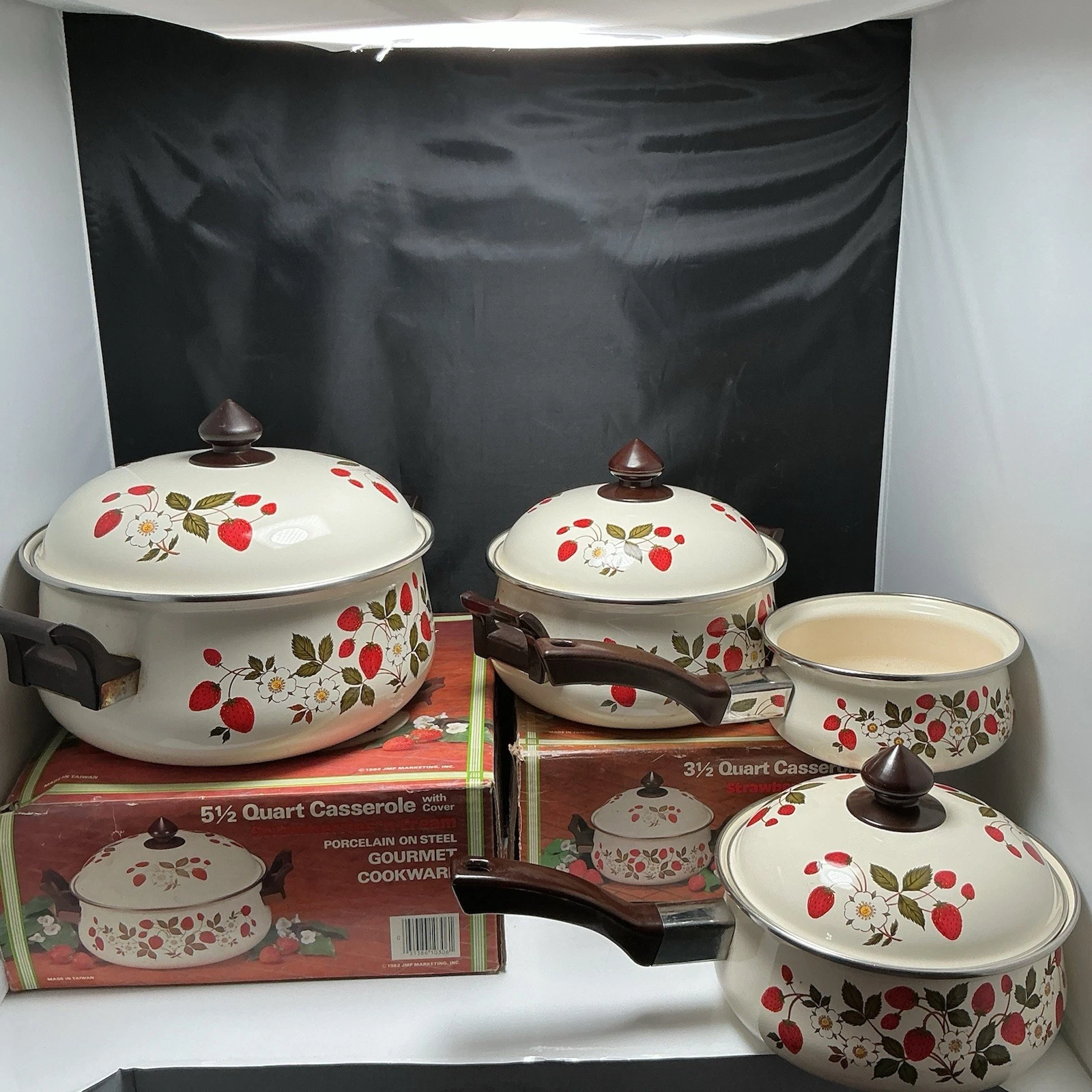 Vintage Sheffield Strawberries And Cream 7 Piece Set Pots & Pans