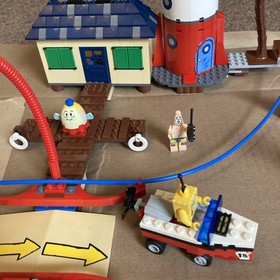 LEGO #4982 SpongeBob SquarePants Mrs Puffs Boating School 2007 + #7610 Boat