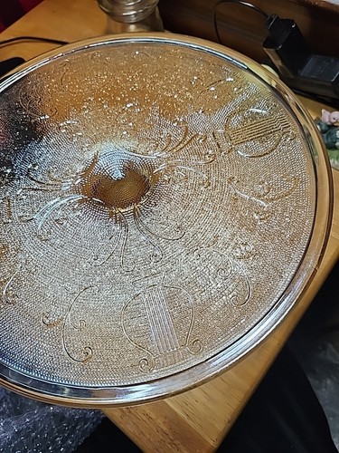 Vintage 1940s-1950s Heavy Glass Cake Stand Etched Musical Note Design - Picture 4 of 8