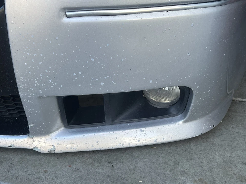 Parachoques delantero Dodge Magnum SRT8 Foto 4 de 4