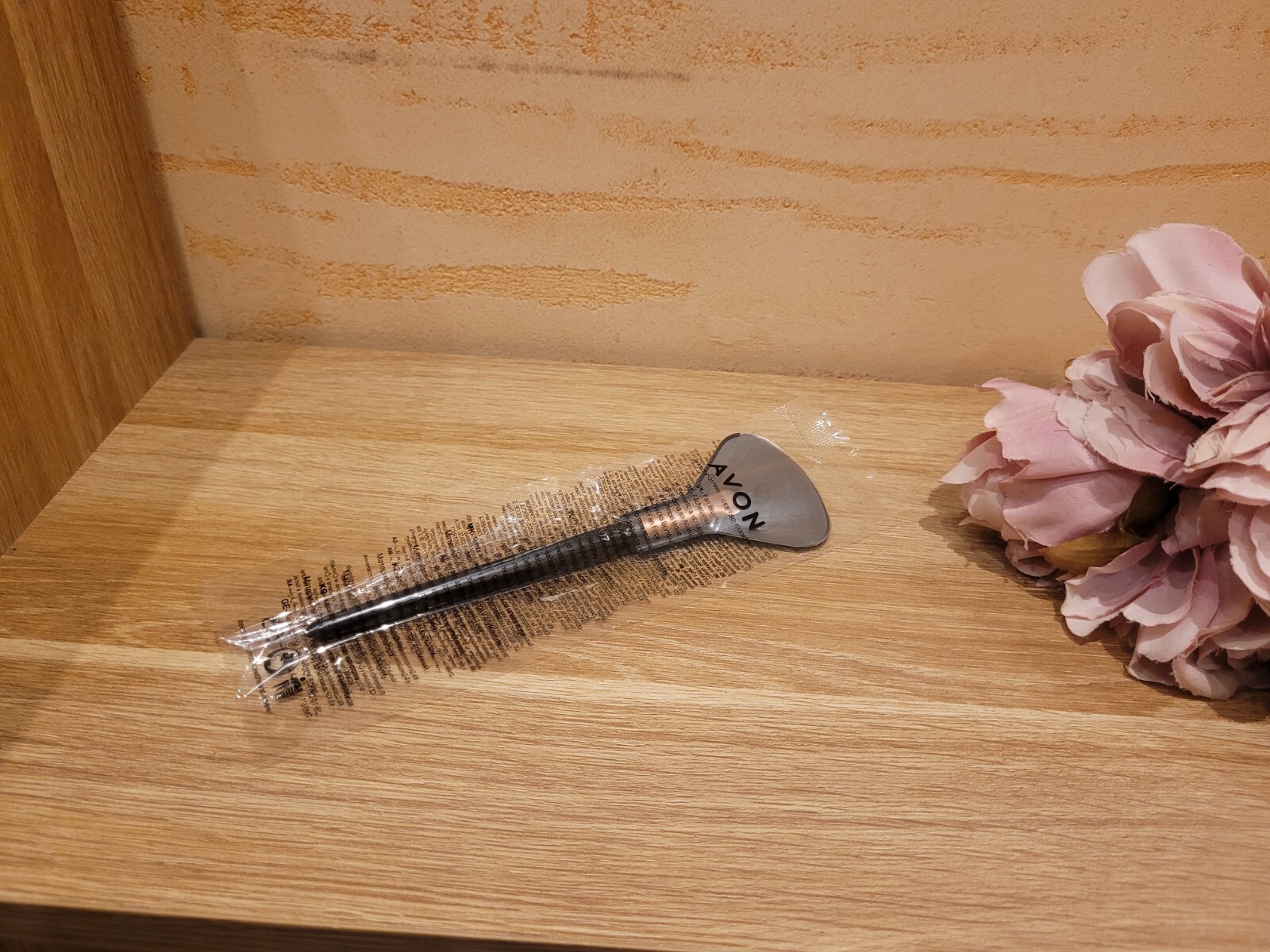 Avon Fan Brush 107 RRP £5 | eBay UK