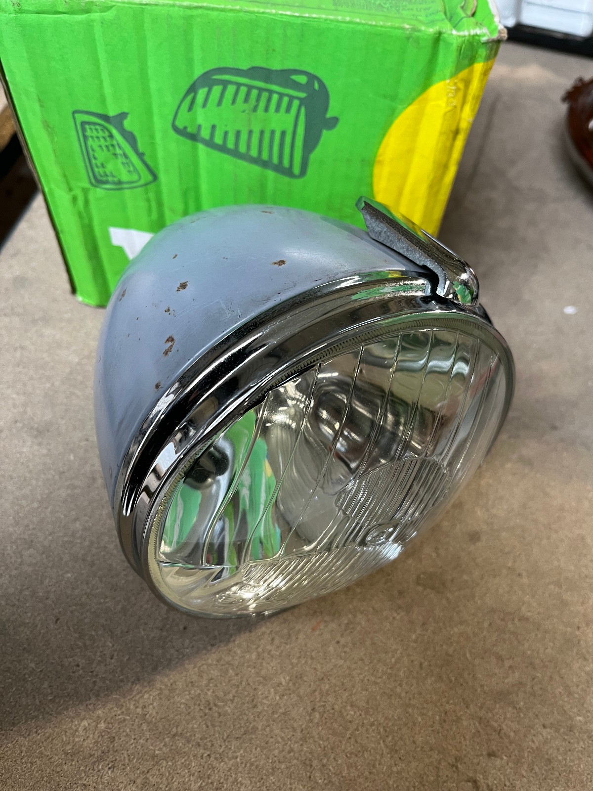 Phare complet Citroën 2CV optique de phare CIBIE 49-85-015 neuf ampoule CE