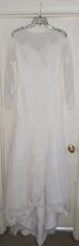 Fit and Flare Wedding Dress Illusion Neck Low Back Lace Size 8 Nwt with Veil 