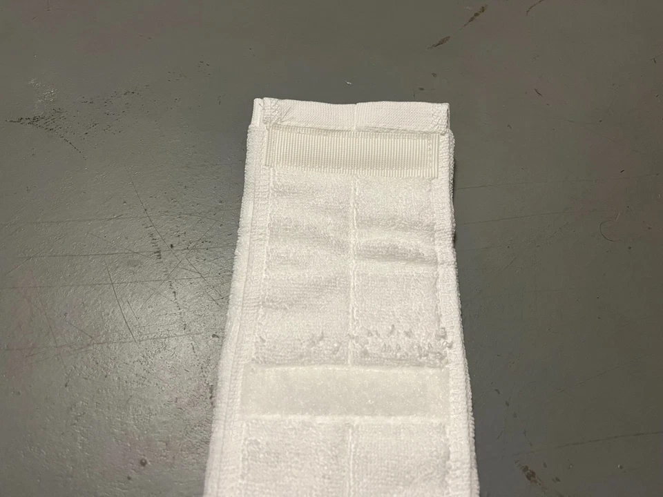 Equipo Auburn Tigers Emitido Blanco Jugador Exclusivo Toalla Juego Fútbol QB Foto 4 de 4