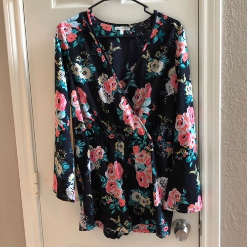 Charlotte Russe Floral Romper - Picture 5 of 10