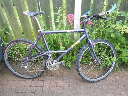RETRO PACIFIC MOUNTAIN EXPERT MOUNTAIN BIKE 20" FRAME 21 SPEED DEORE LX DX
