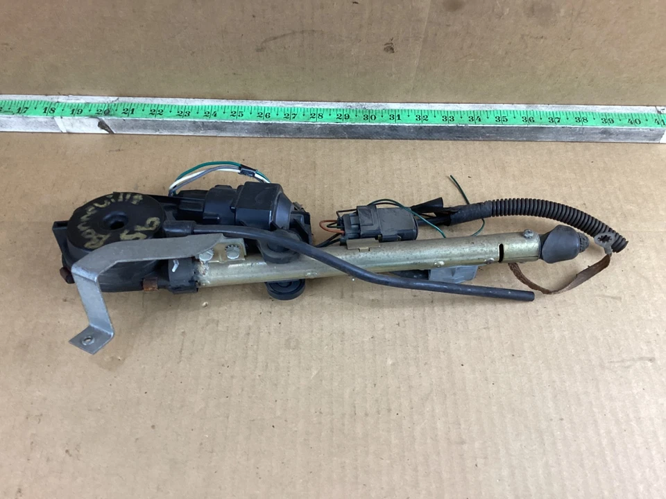 Antena de alimentación de radio aérea Pontiac Bonneville 1992-1998 22143873 Foto 2 de 4