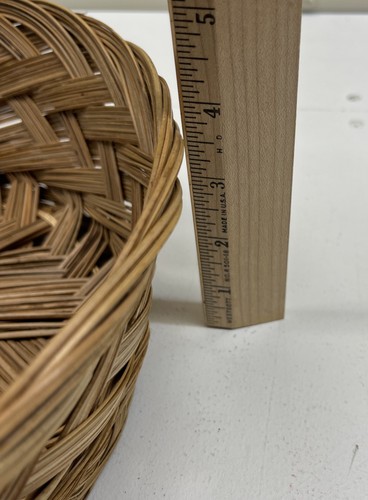 Vintage Reed Wicker Round Basket MCM 11x4 inches - Picture 9 of 9