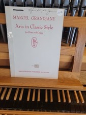 * Marcel Grandjany: Aria en estilo clásico; arpa y órgano (Schirmer)