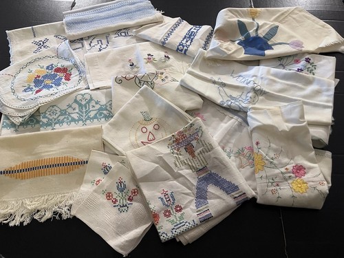 VTG Embroidered Doilies  Runners, Tablecloth Lot 20 Pieces Craft, Cutter, Repair