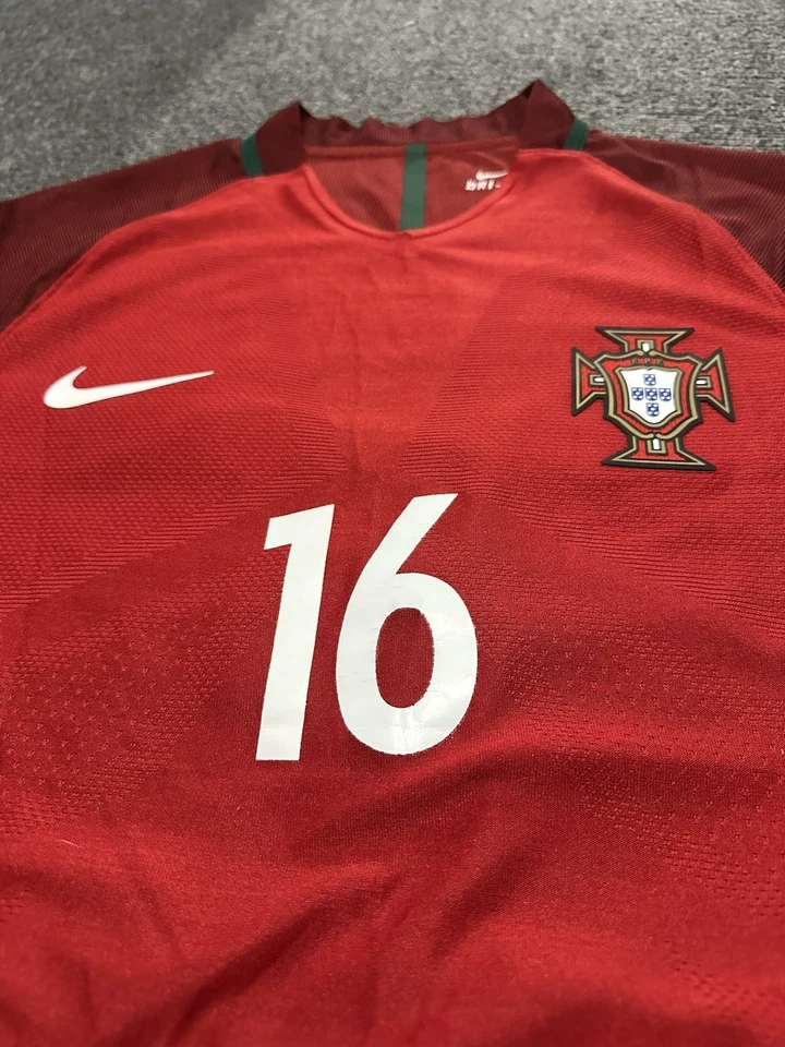 Camiseta Portugal 2016 Euro Renato Sanches edición jugador local Foto 4 de 4