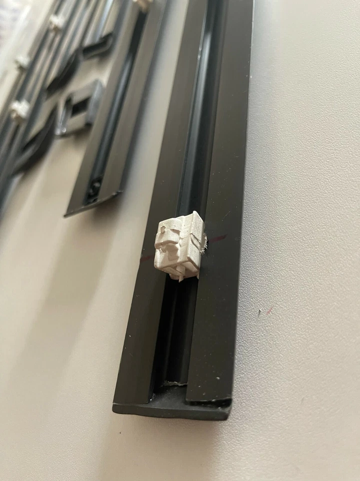 For Mercedes Benz W124 Sedan Door Fender Moulding Trim Set 8 PCS - Image 4 of 4