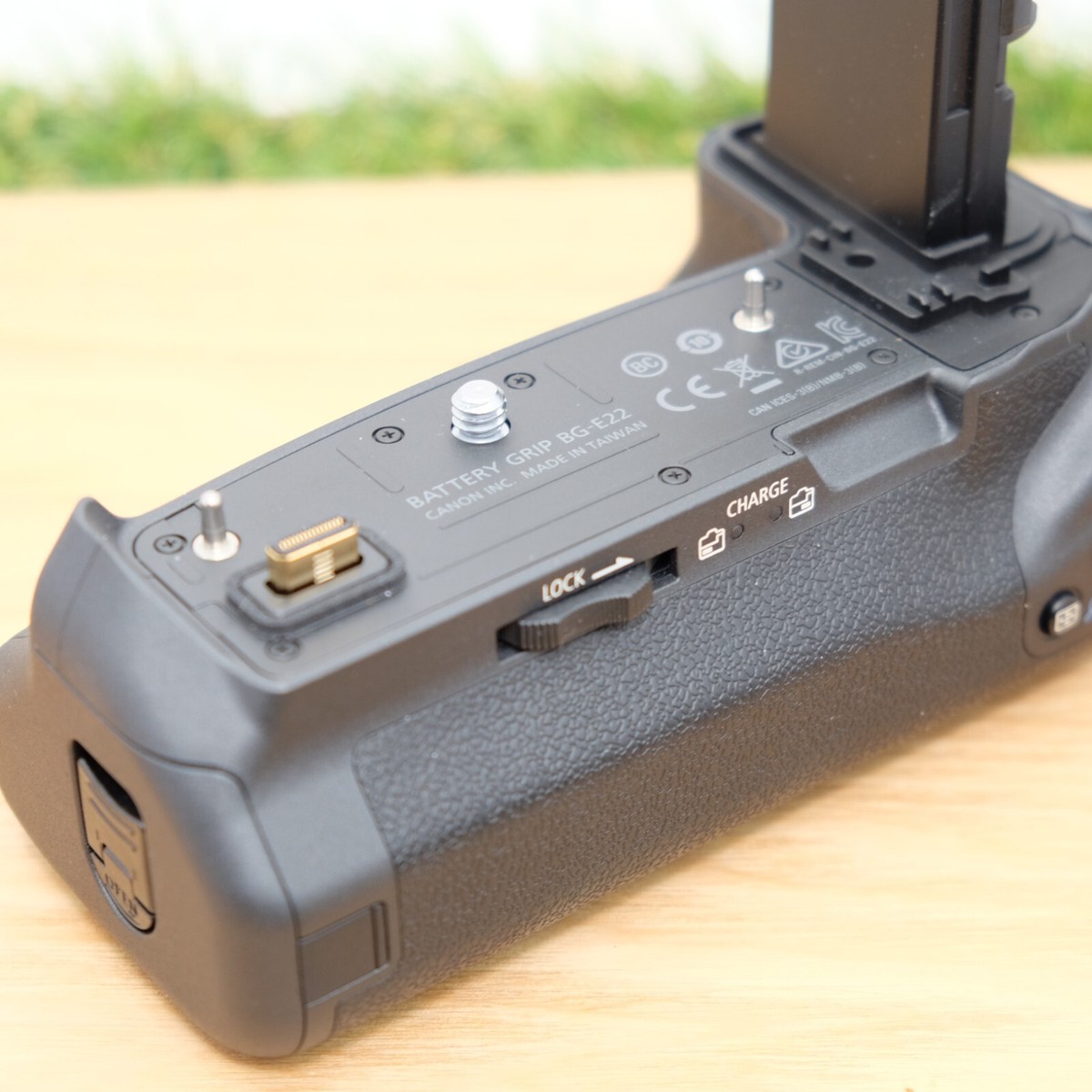 Canon BG-E22 Battery Grip for EOS R Mirrorless Camera W/ Box