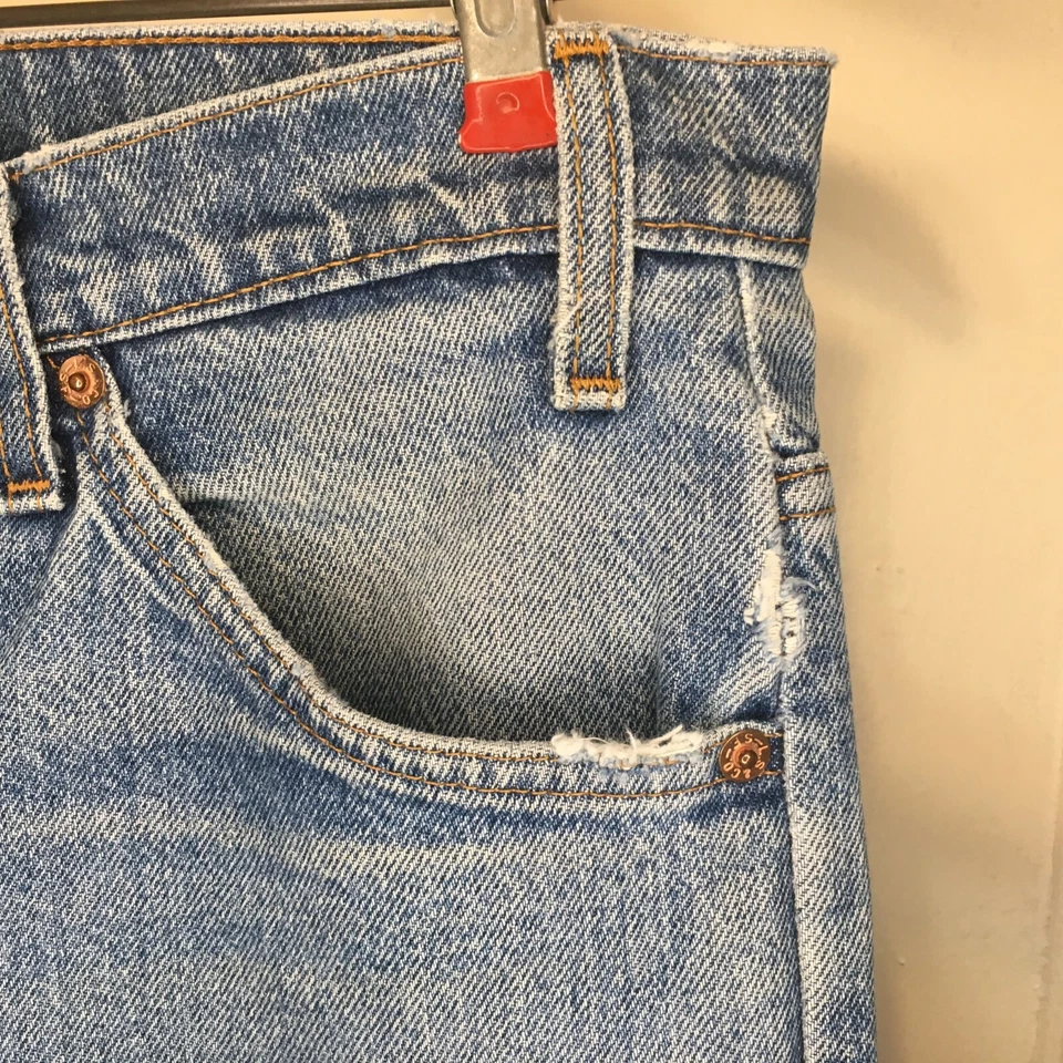 VTG Levi's 30 x 25 Orange Tab Jeans Cropped - Image 4 of 4