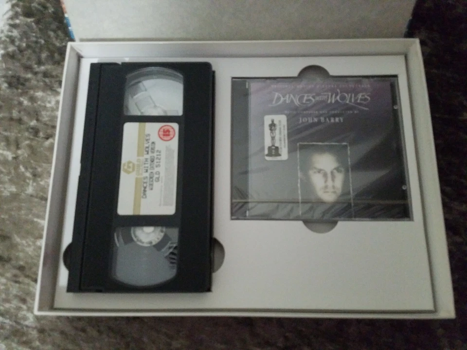 Dances With Wolves Ltd Edition UK VHS Boxset - Kevin Costner - Image 4 of 4
