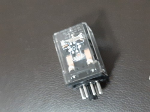 RS 348-784 Plug In Power Relay, 24V D.C.Relay Switching Current, DPDT 8 Pins - Picture 4 of 4