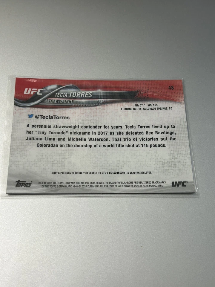 2018 Topps Chrome UFC X-Fractor Tecia Torres #48 - Image 2 of 2