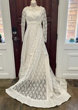 1960s Custom Ivory 2 XS Wedding Dress Taffeta Lace Long Sleeve Detach Train