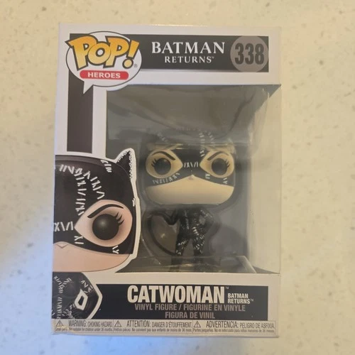 Catwoman DC Batman Returns Funko Pop! #338- New with protector