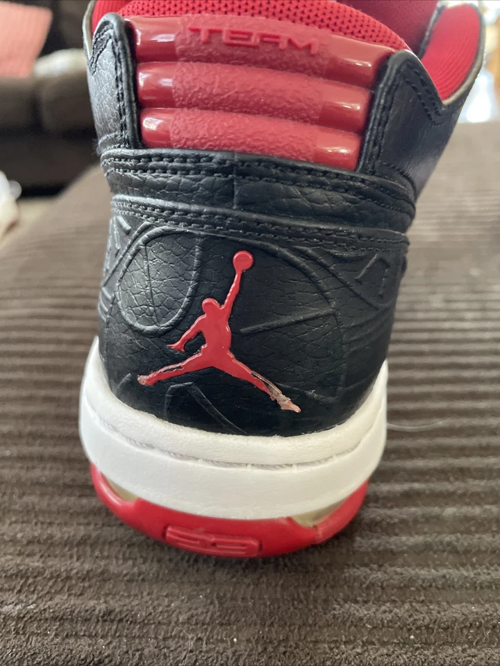 Jordan Ol' School Low Bred - Men’s Size 9.5 - Free Shipping - Image 4 of 4