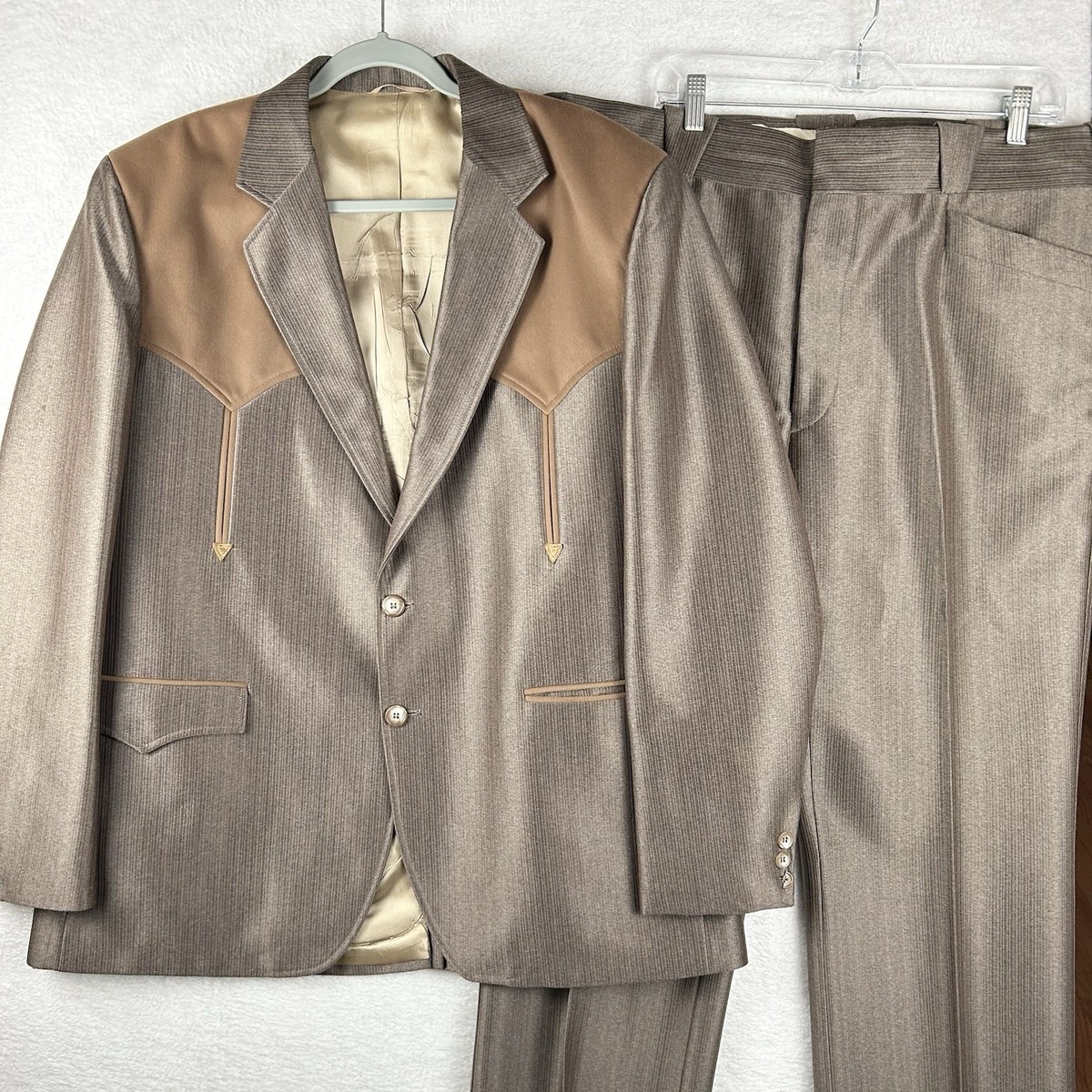 Circle S Western Brown Suit Blazer 46R Pant 42X31 Western 