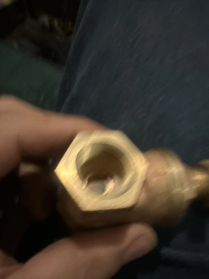 Hammond 600 Gate Valve 125 Lbs 1/2" Threaded Nib Nos - Image 4 of 4