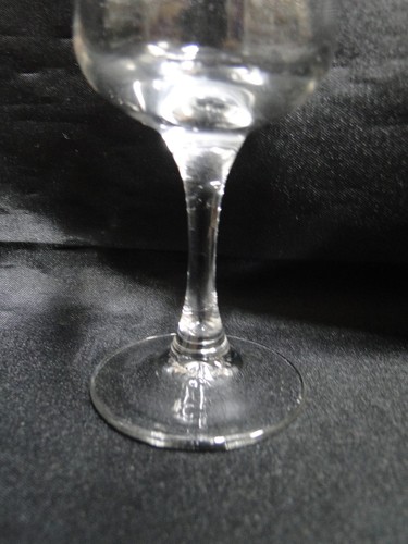 Cristal d'Arques CRA55, Clear w/ Bulbous Bowl, Luminarc: Cordial, 4 5/8" Tall - Picture 5 of 8