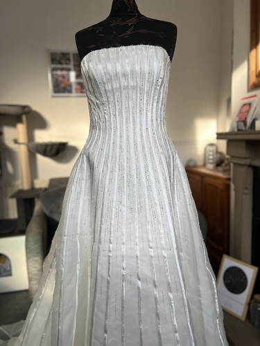 New Benjamin Roberts Ribbon And Sparkle Wedding Dress, Size 10 - Picture 8 of 19