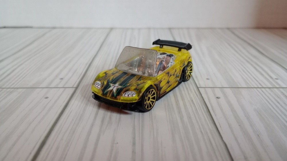 Hot Wheels 2008 Track Stars -Trak Tune Yellow
