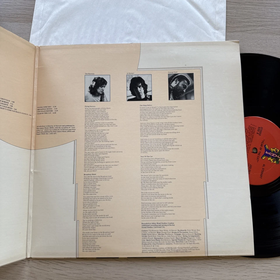 1976 AL STEWART  YEAR OF THE CAT"  1st US Press Complete W/Sleeve! Nice Copy Foto 2 de 4
