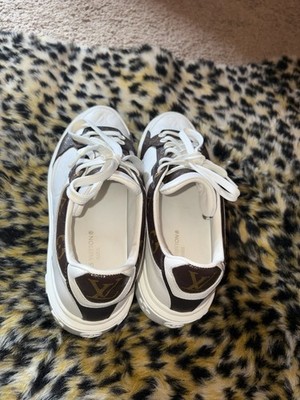Louis Vuitton Timeout Trainer Shoes, Size 39 Women True To 8.5