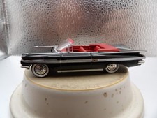 1959 Chevy Impala Convertible 2006 Johnny Lightning Impala Parade  164