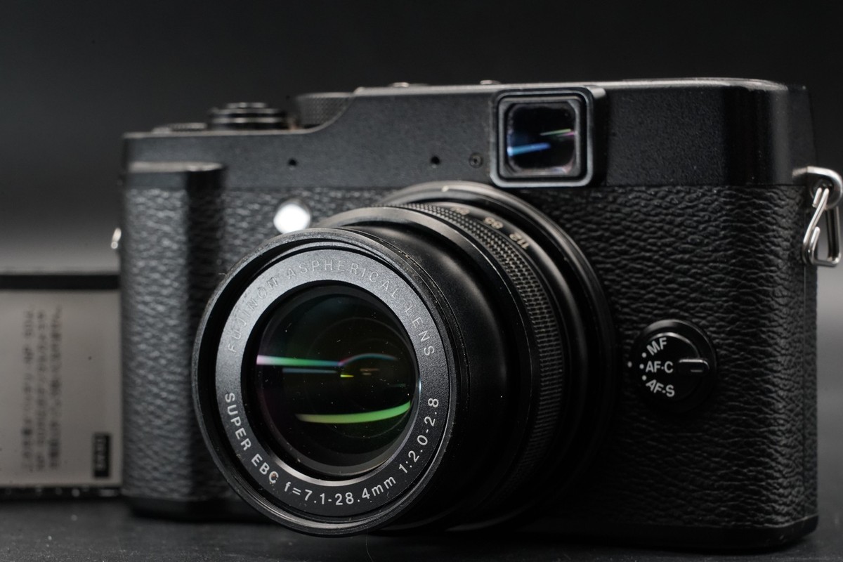 Fujifilm X10 Black Point and Shoot Compact Digital Camera US Duty