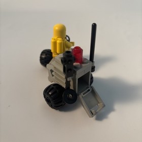 Vintage LEGO Space 6823-1 SURFACE TRANSPORT-1983 Yellow Minifigure 100% Complete
