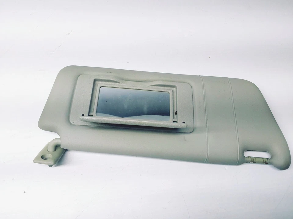 Mercedes Benz 2002 CLK550 right front Side Sun Visor OEM gray - Изображение 4 из 4