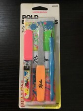 Revlon Bold Essentials Limited Edition Manicure Essentials 4 Piece Kit NEW