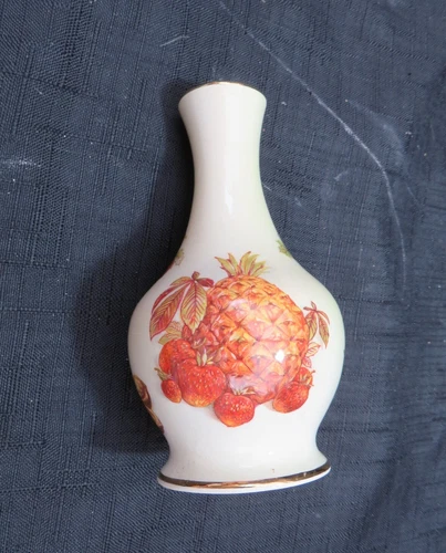 Royal Worcester Palissy Fruit Bud Vase - Picture 14 of 14