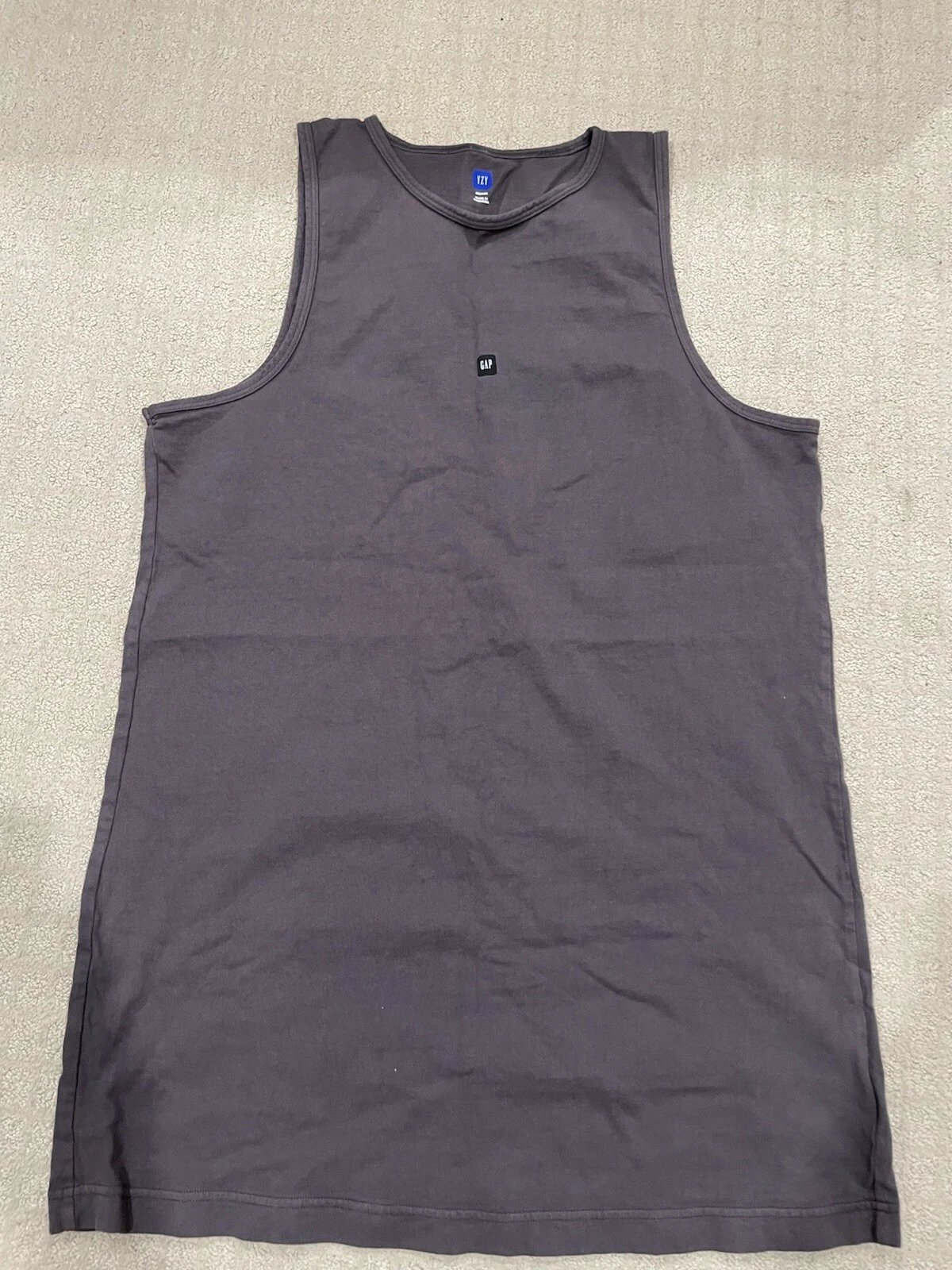 Canotta sciolta Yeezy Gap Engineered by Balenciaga grigio scuro taglia media