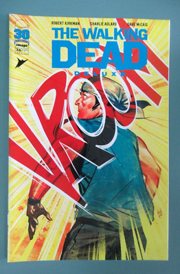 WALKING DEAD DLX #36C Image Comics 2022