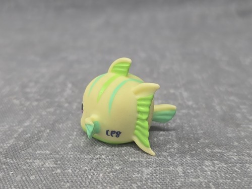 Littlest Pet Shop Authentic # 1213 gelb grün gestreifter Fisch lila Augen - Bild 2 von 2